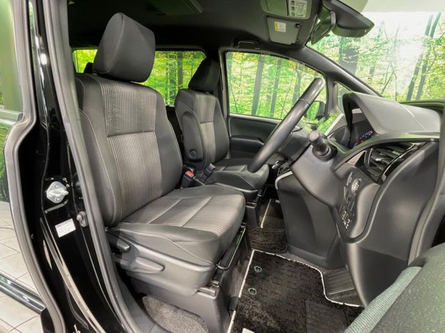 TOYOTA VOXY 2020 Image 31