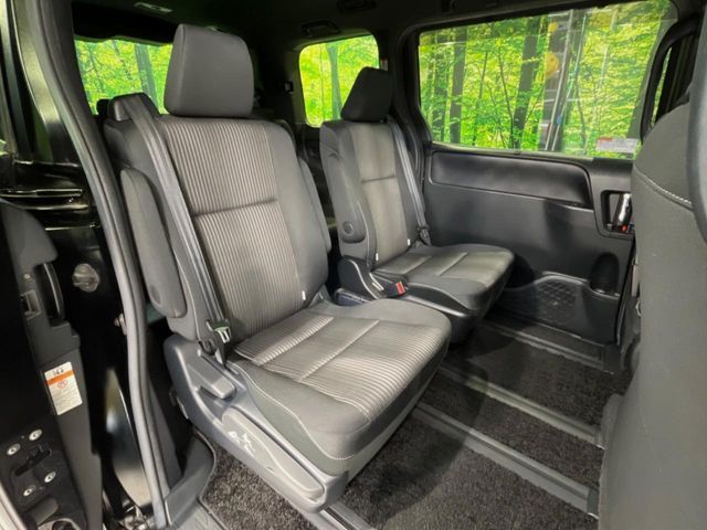 TOYOTA VOXY 2020 Image 31