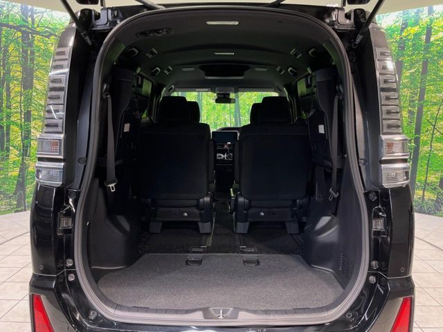 TOYOTA VOXY 2020 Image 31