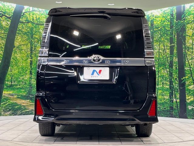 TOYOTA VOXY 2020 Image 31