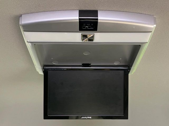 TOYOTA VOXY 2012 Image 31