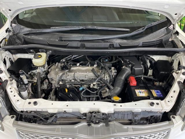 TOYOTA VOXY 2012 Image 31