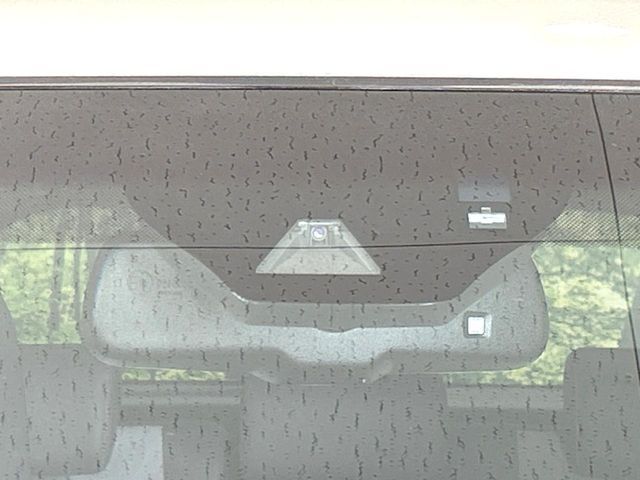 TOYOTA HARRIER HYBRID 2017 Image 31