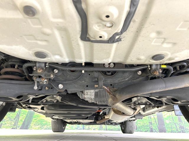 TOYOTA HARRIER HYBRID 2017 Image 31