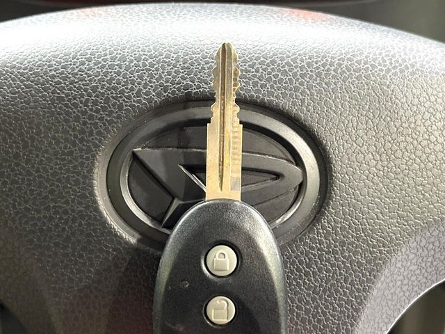 DAIHATSU MIRA E:S 2012 Image 31