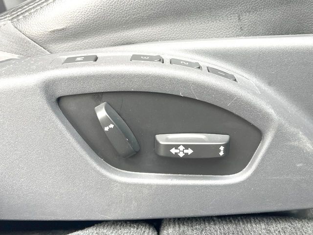 VOLVO V60 2016 Image 31