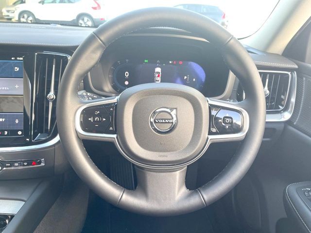 VOLVO V60 2025 Image 31