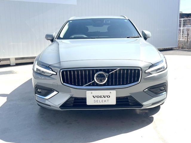 VOLVO V60 2025 Image 31