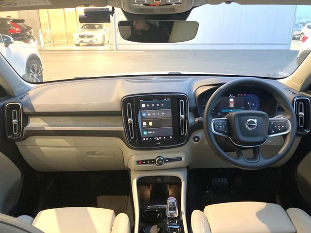VOLVO XC40 2024 Image 31