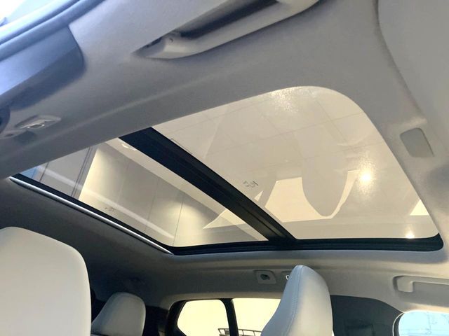 VOLVO XC40 2024 Image 31