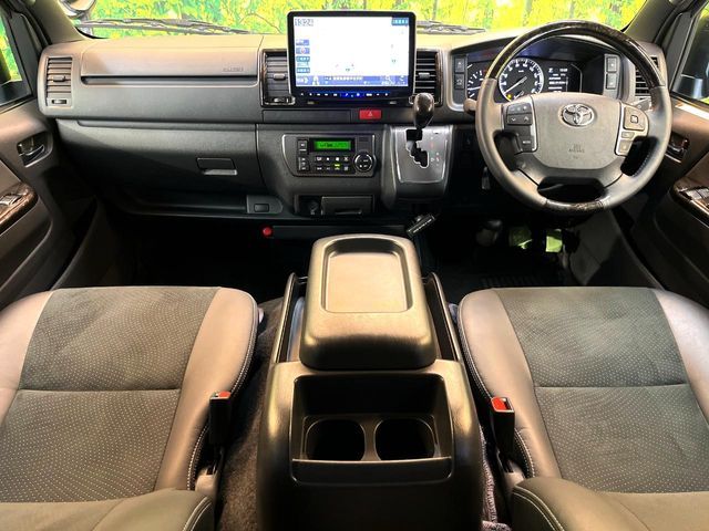 TOYOTA HIACE VAN 2WD 2021 Image 31