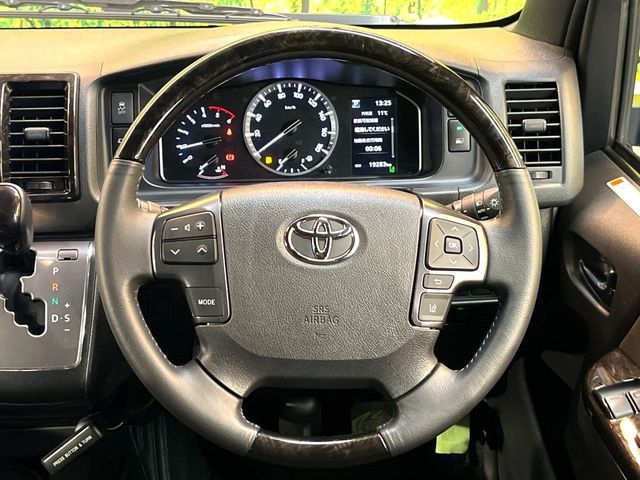 TOYOTA HIACE VAN 2WD 2021 Image 31