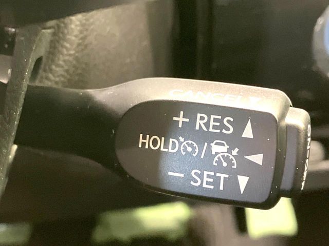 TOYOTA PRIUS 2019 Image 31