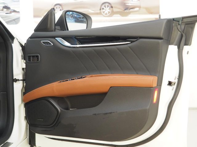 MASERATI GHIBLI SEDA 2022 Image 31