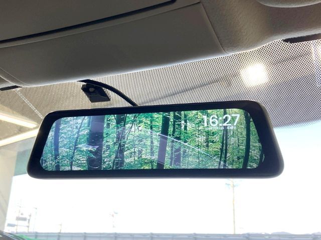 TOYOTA PRIUS 2015 Image 31