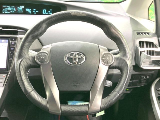TOYOTA PRIUS 2015 Image 31
