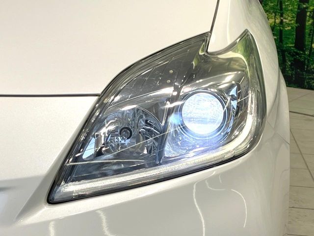 TOYOTA PRIUS 2015 Image 31