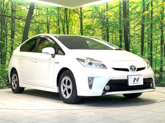 TOYOTA PRIUS 2015 Image 31