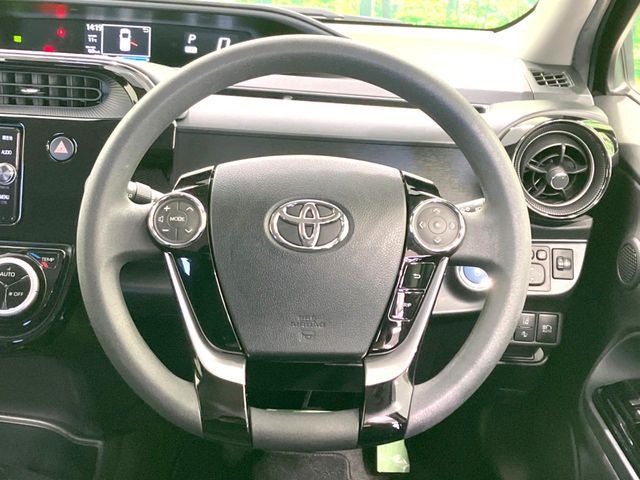 TOYOTA AQUA 2018 Image 31