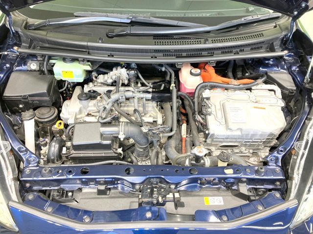 TOYOTA AQUA 2018 Image 31