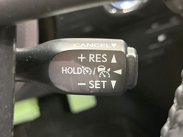 TOYOTA PRIUS PHV 2019 Image 31