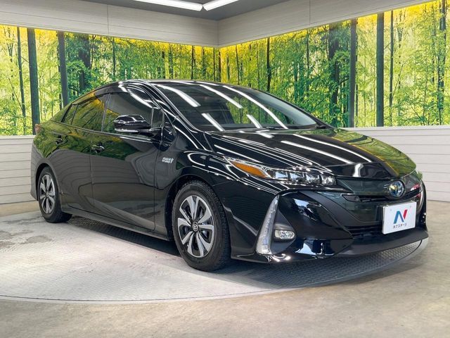 TOYOTA PRIUS PHV 2019 Image 31