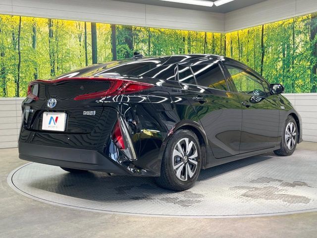 TOYOTA PRIUS PHV 2019 Image 31