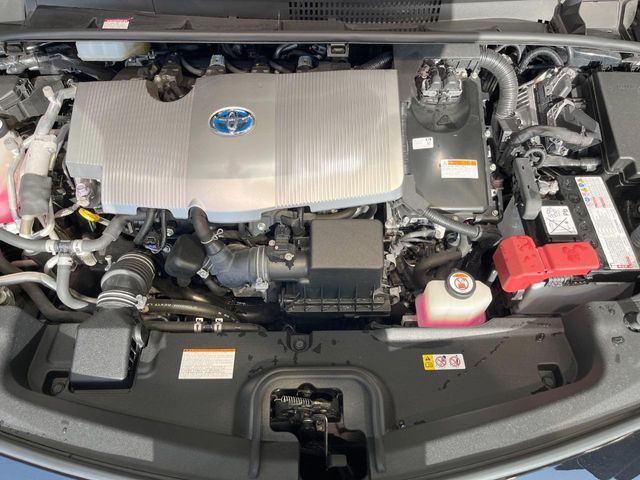 TOYOTA PRIUS PHV 2019 Image 31
