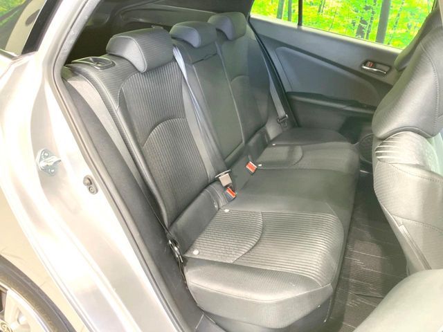 TOYOTA PRIUS 2016 Image 31