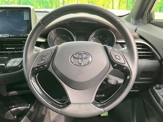 TOYOTA C-HR 2018 Image 31