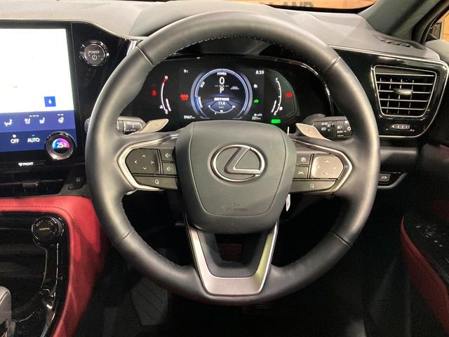 TOYOTA LEXUS NX350H 2023 Image 31