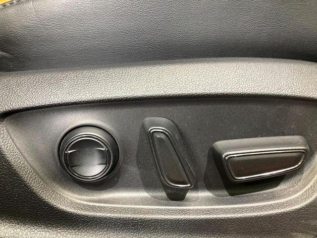 TOYOTA CROWN CROSSOVER 2022 Image 31