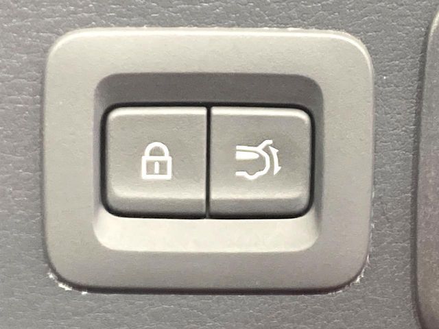 MAZDA CX-30 2023 Image 31