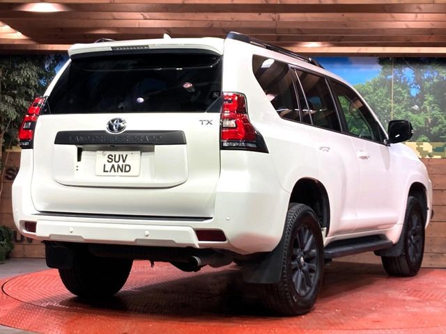 TOYOTA LANDCRUISER PRADO 2023 Image 31