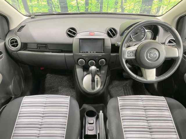 MAZDA DEMIO 2013 Image 31