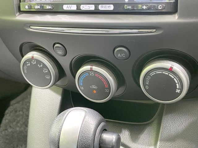 MAZDA DEMIO 2013 Image 31