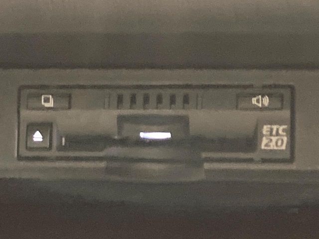 TOYOTA LEXUS NX300 2018 Image 31