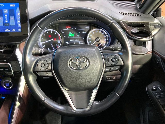 TOYOTA HARRIER 2WD 2021 Image 31