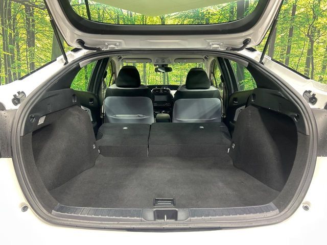 TOYOTA PRIUS 2019 Image 31