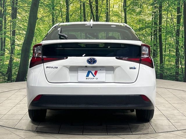 TOYOTA PRIUS 2019 Image 31