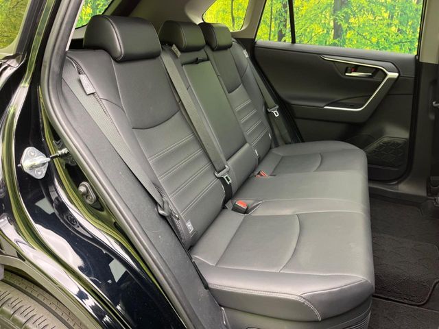 TOYOTA RAV4 HYBRID 4WD 2023 Image 31