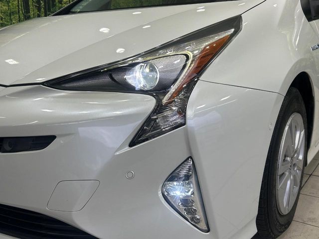 TOYOTA PRIUS 2017 Image 31