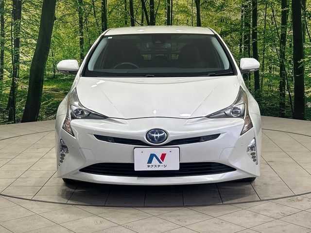 TOYOTA PRIUS 2017 Image 31