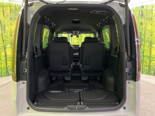 HONDA STEPWAGON E:HEV SPAD 2023 Image 31