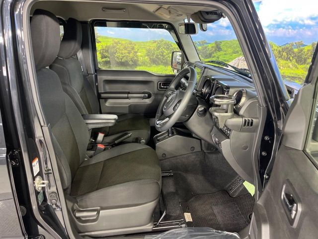 SUZUKI JIMNY NOMADE 2025 Image 31