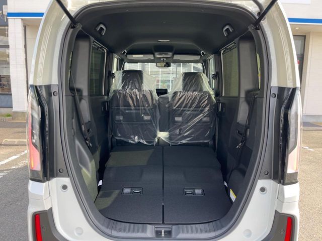 HONDA N BOX CUSTOM 2026 Image 31