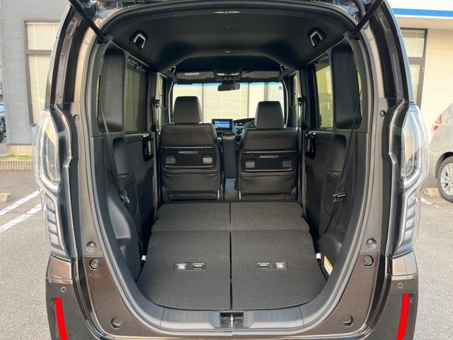 HONDA N BOX CUSTOM 2022 Image 31