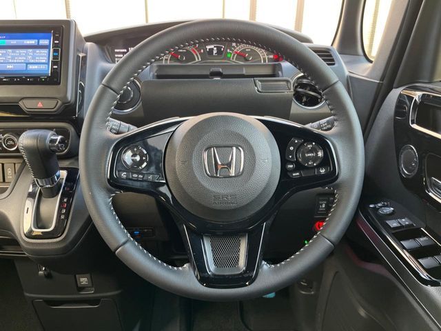 HONDA N BOX CUSTOM 2022 Image 31