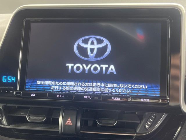 TOYOTA C-HR 2018 Image 31