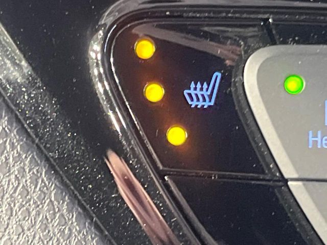 TOYOTA C-HR 2018 Image 31